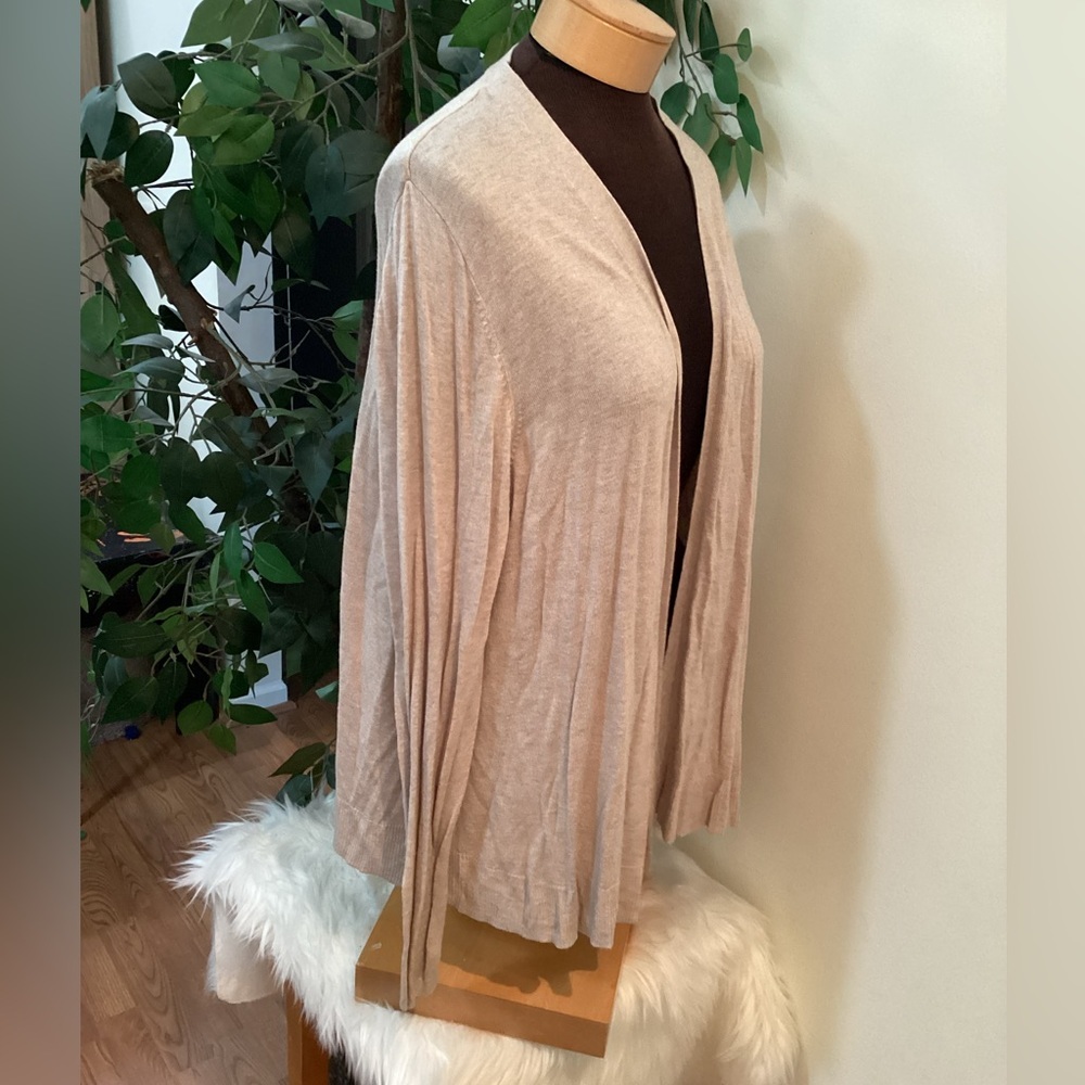 Old Navy light tan lightweight cardigan open front Woman’s size XXL - Picture 3 of 10